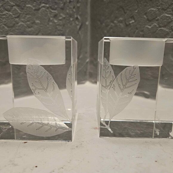 Signed Oleg Cassini Etched Leaves Crystal Votives - Picture 1 of 8